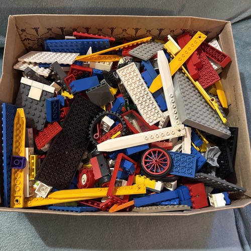 Approx 2kg mixed - lego, bundle