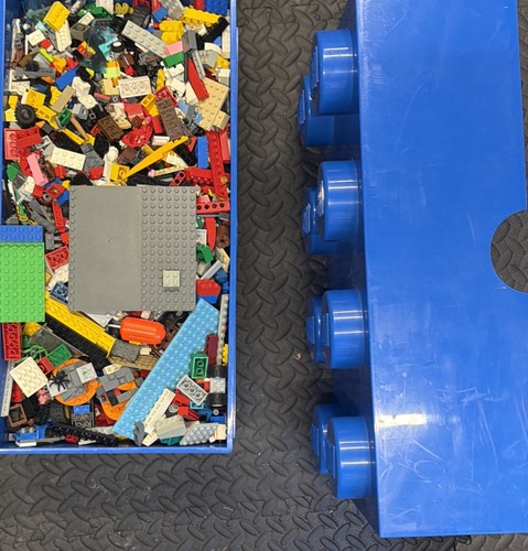 Large assorted lego box 25 - large,