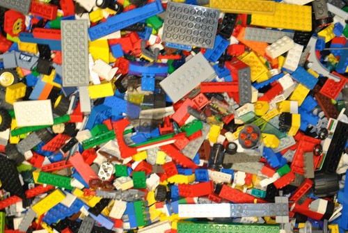 Approx lego kilo job lot - kilo,