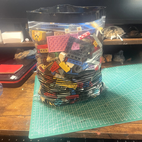 1kg lego bundle - 1kg,